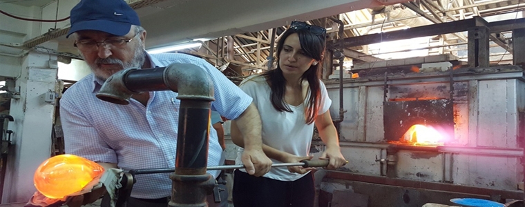 Aysegül Alaca Cam Dostları Ailesine Katıldı