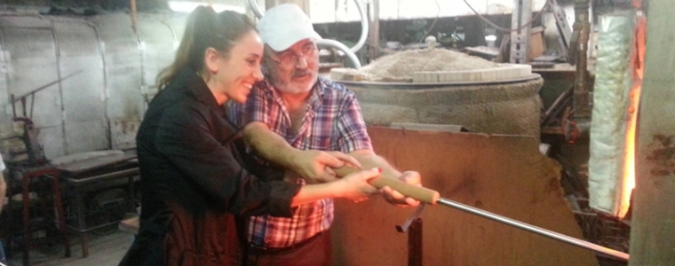 Özlem Turhan Cam Dostları Ailesine Katıldı