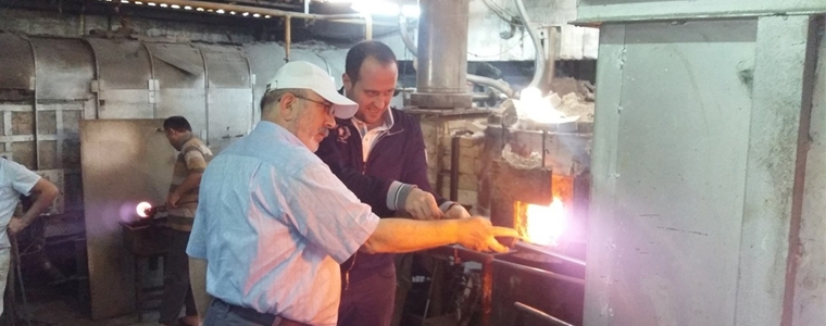 Ahmad Sheikh Al - Sagha Cam Dostları Ailesine Katıldılar