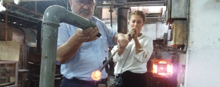 Arzu Bahadır Cam Dostları Ailesine Katıldı