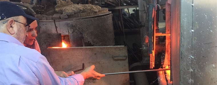 Emel Ömür Cam Dostları Ailesine Katıldı