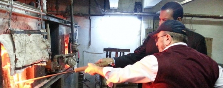 Nasser Bayan Cam Dostları Ailesine Katıldı
