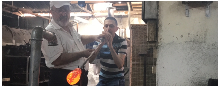 Shadi Bulbol Cam Dostları Ailesine Katıldı